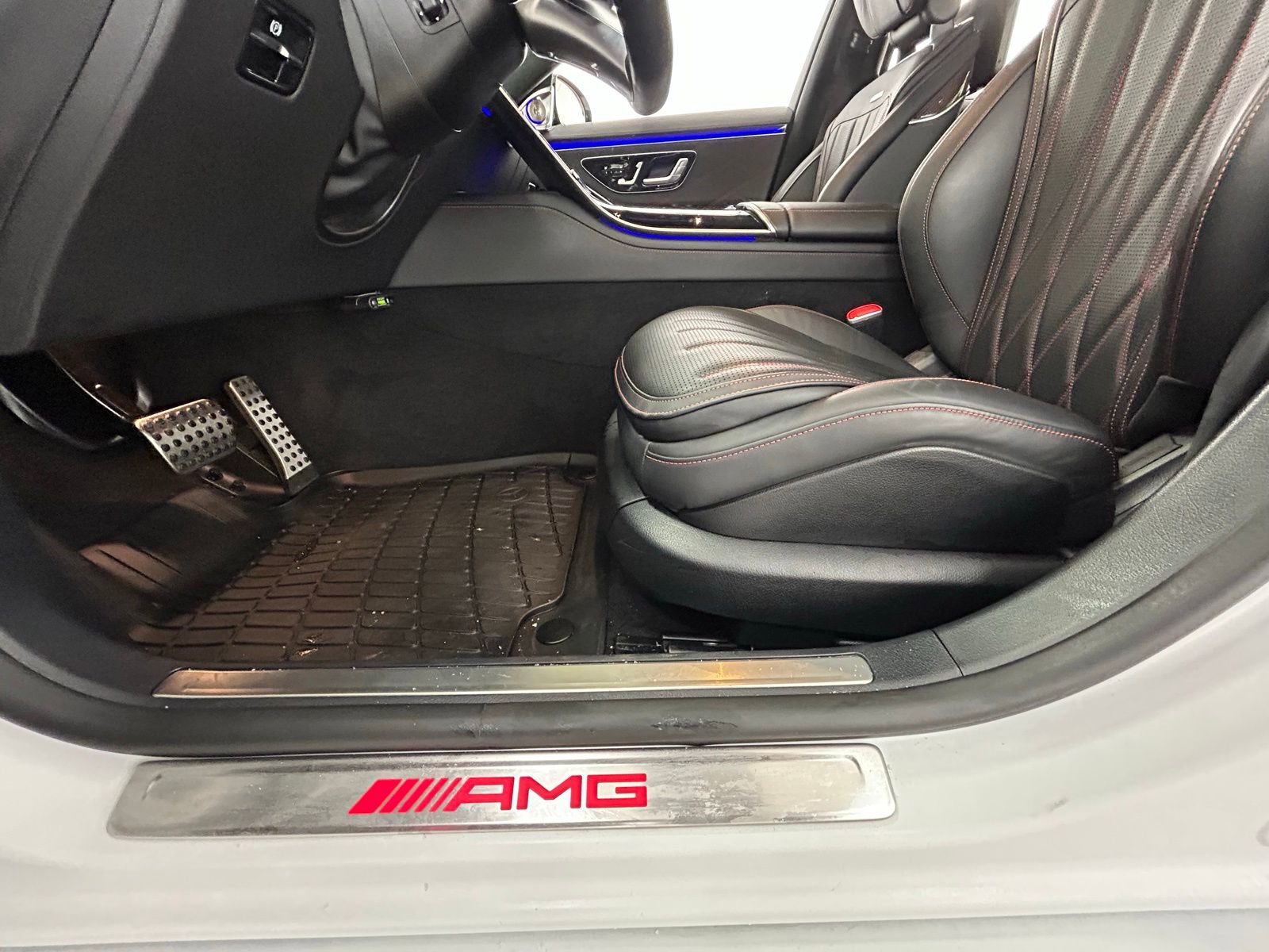 Used 2024 Mercedes-Benz S 63 AMG S image 29