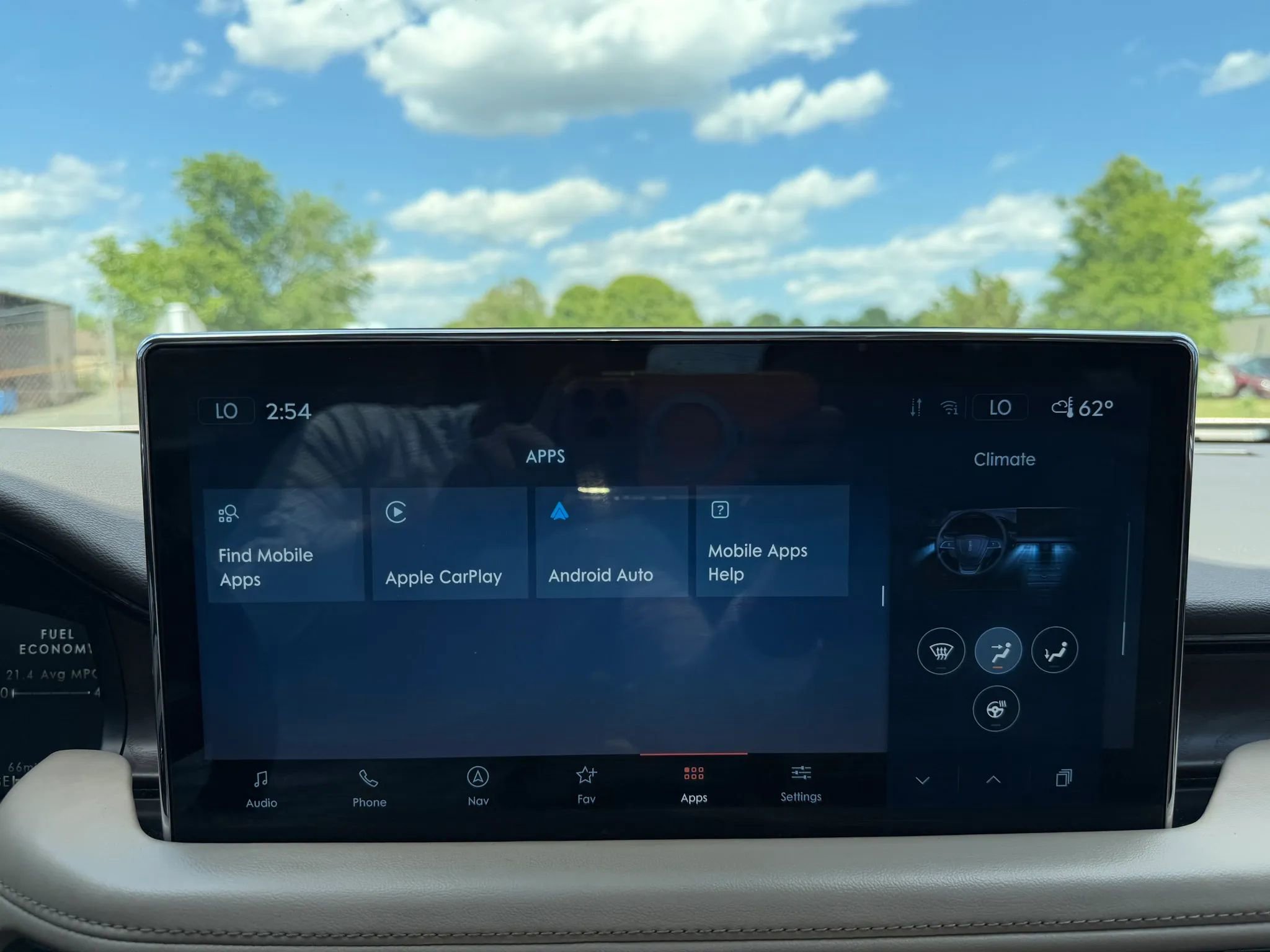 Used 2021 Lincoln Nautilus Reserve w/ Class II Trailer Tow Package AWD/4WD image 21