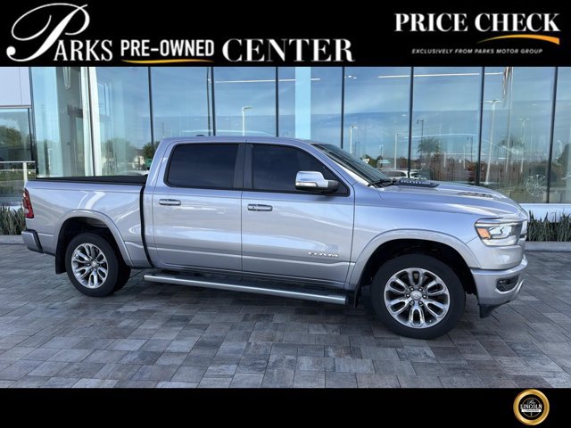 Used 2019 RAM 1500 Laramie AWD/4WD image 1