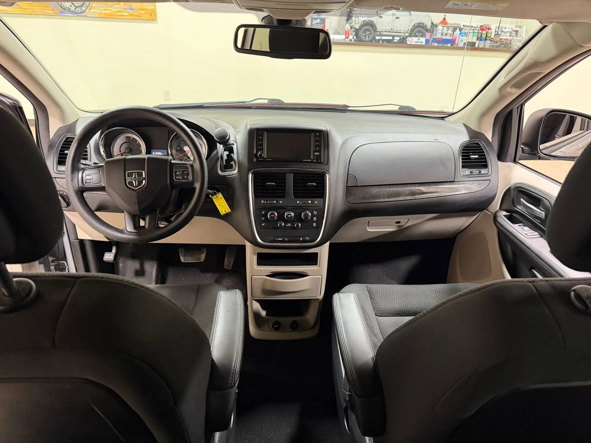 Used 2019 Dodge Grand Caravan SE image 43