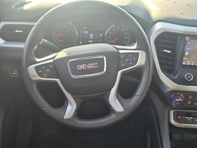 Used 2023 GMC Acadia SLE image 16