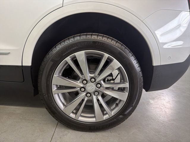 Used 2019 Cadillac XT5 Premium Luxury w/ Driver Assist Package image 10