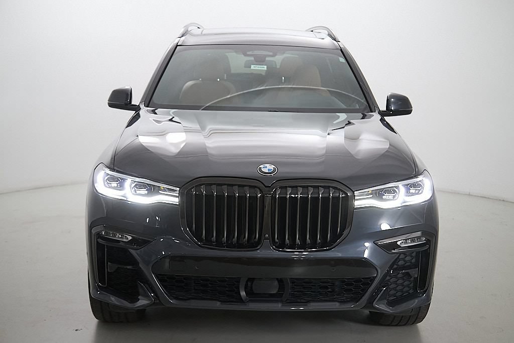 Used 2021 BMW X7 M50i w/ Dynamic Handling Package AWD/4WD image 5