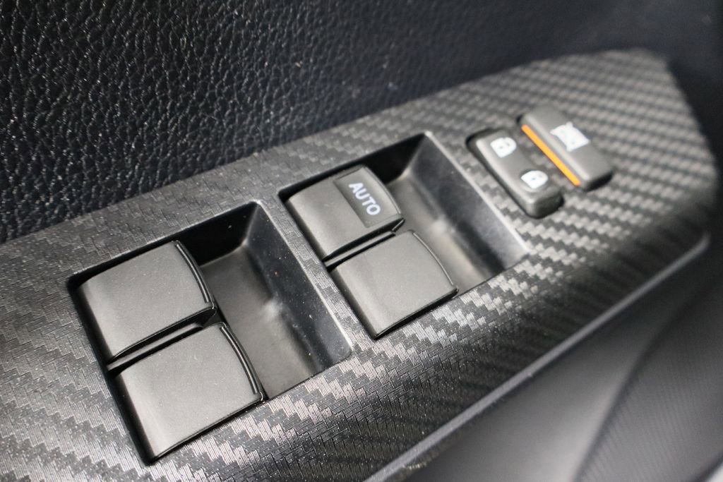 Used 2013 Toyota RAV4 LE image 21