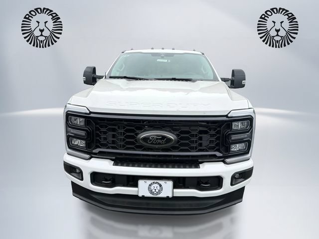 New 2026 Ford F250 Lariat w/ Black Appearance Package AWD/4WD image 2