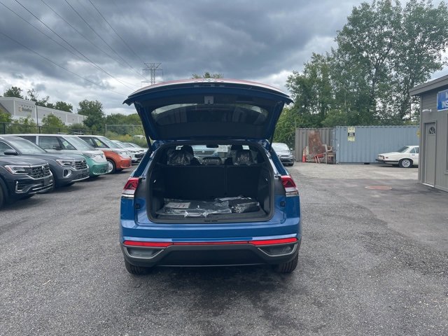 New 2025 Volkswagen Atlas Cross Sport SE image 11