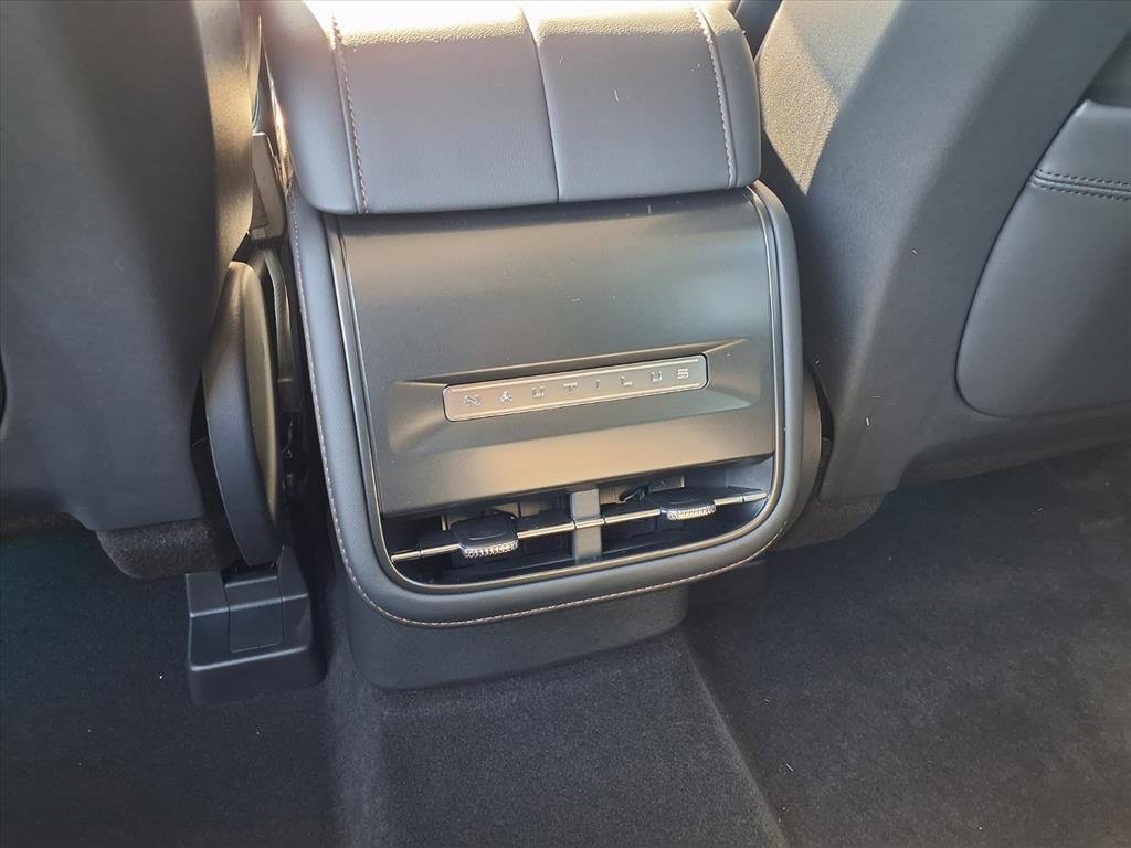 New 2026 Lincoln Nautilus Premier w/ Jet Appearance Package image 10