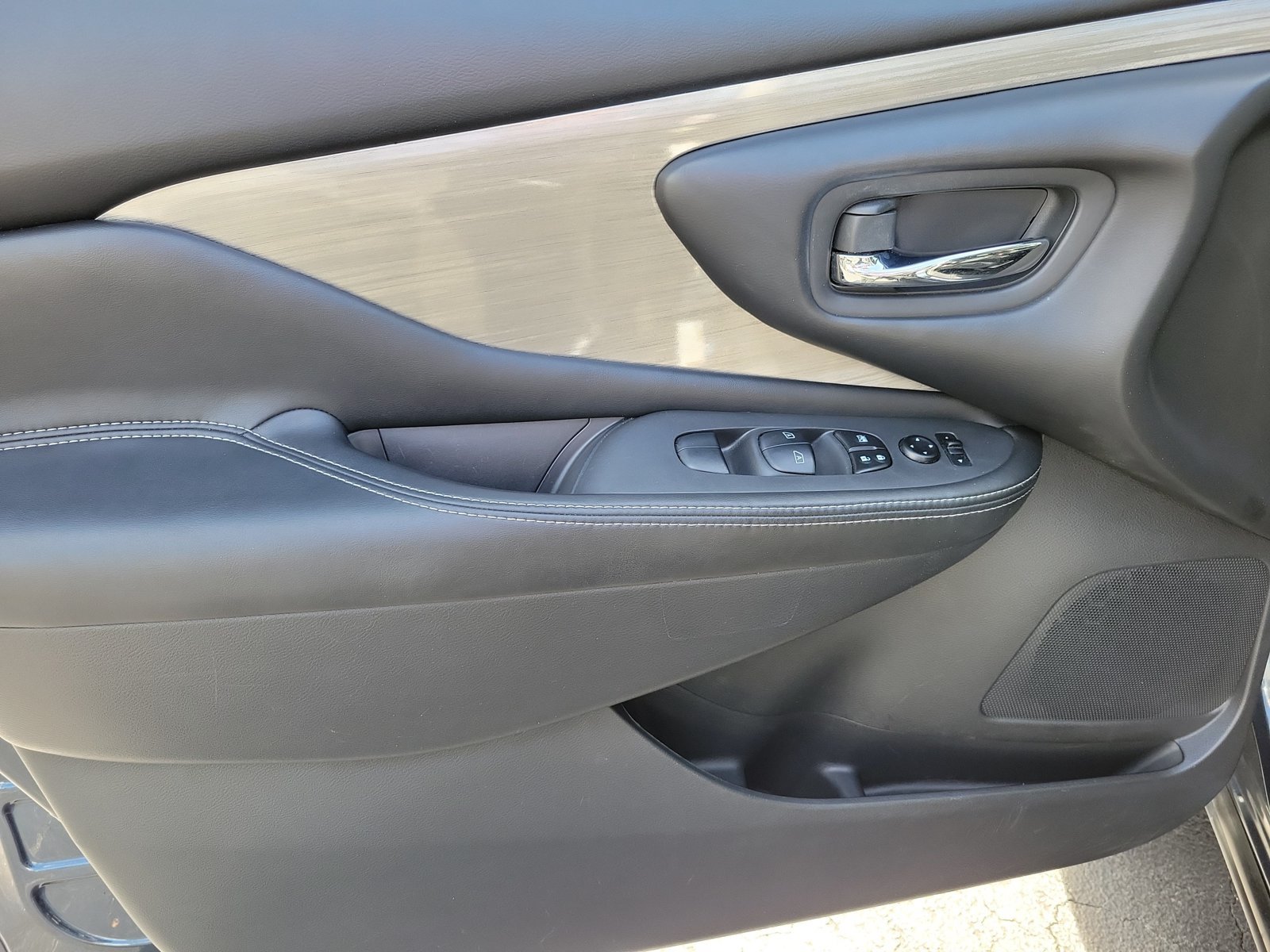 Used 2017 Nissan Murano S w/ Navigation Package FWD image 17