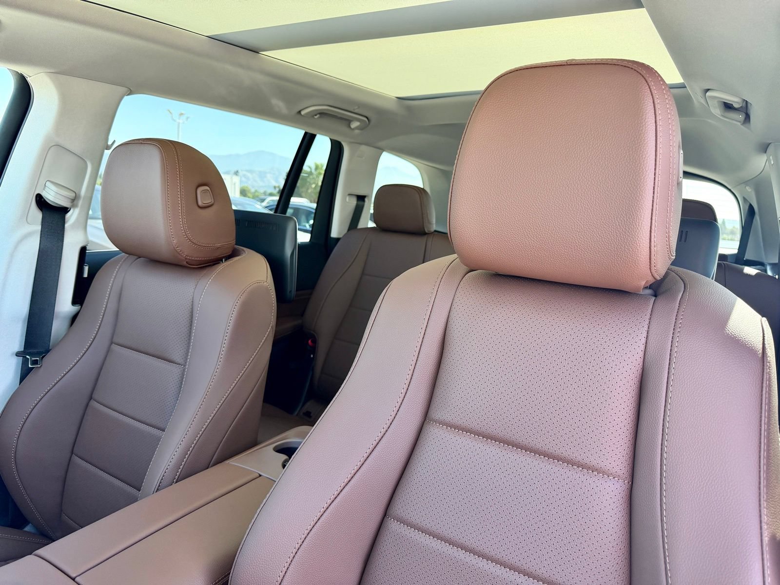 New 2026 Mercedes-Benz GLS 450 4MATIC image 19