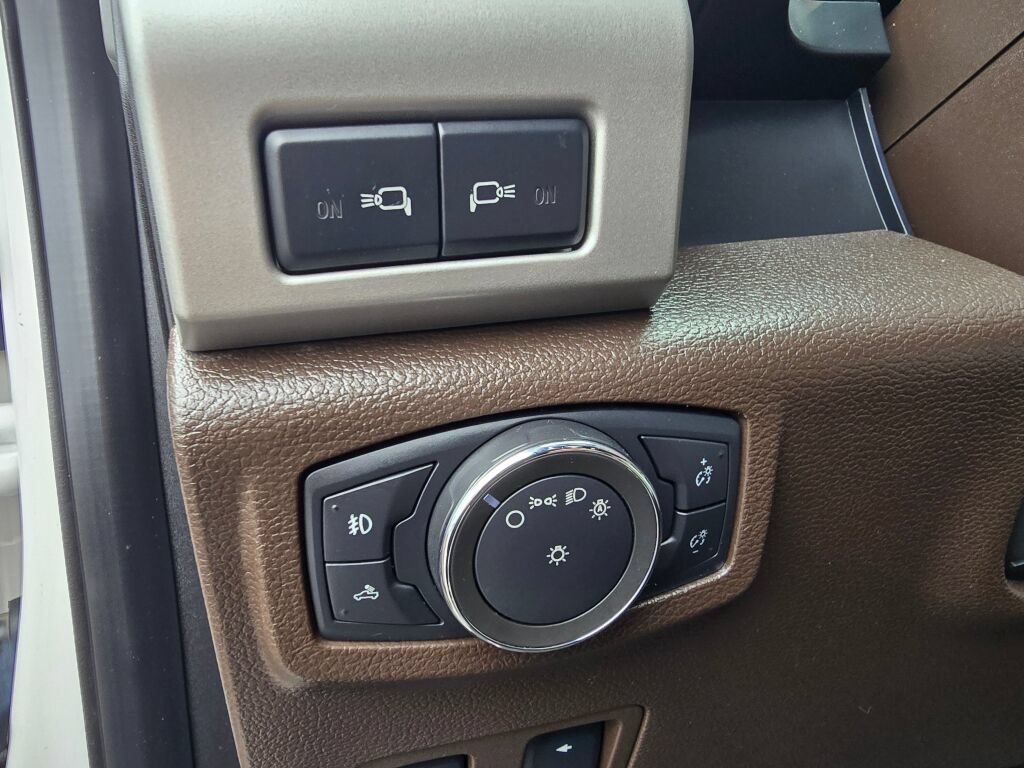 Used 2017 Ford F350 King Ranch w/ King Ranch Ultimate Package AWD/4WD image 21