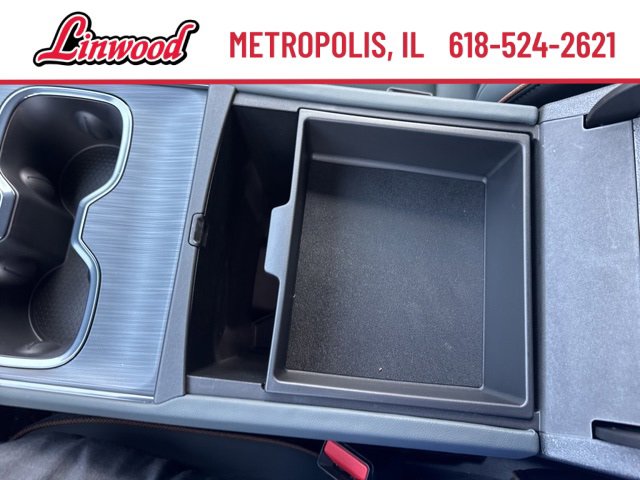 New 2026 GMC Acadia AT4 w/ Luxury Package image 2