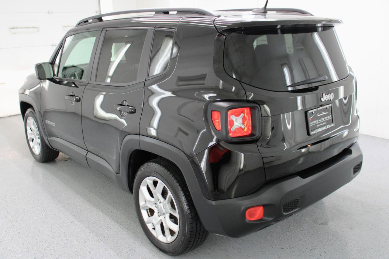 Used 2017 Jeep Renegade Latitude image 7