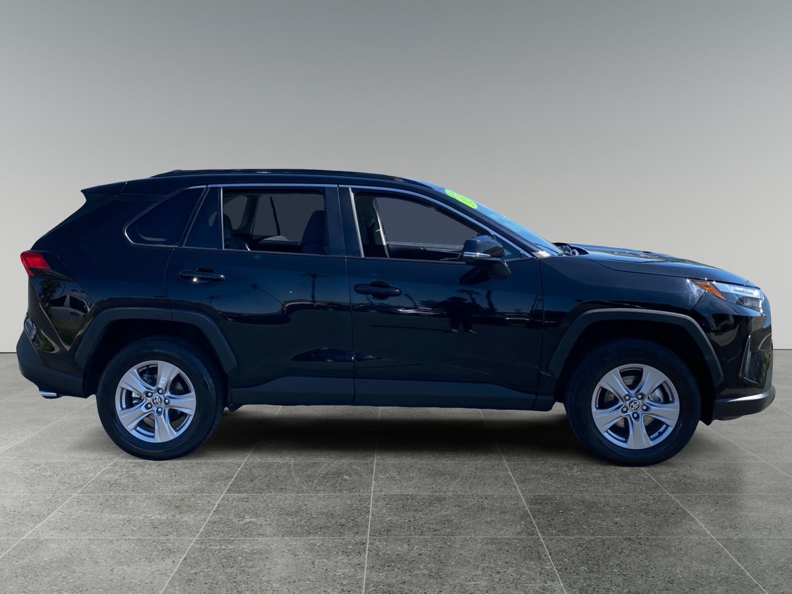 Used 2025 Toyota RAV4 XLE w/ Weather Package AWD/4WD image 6