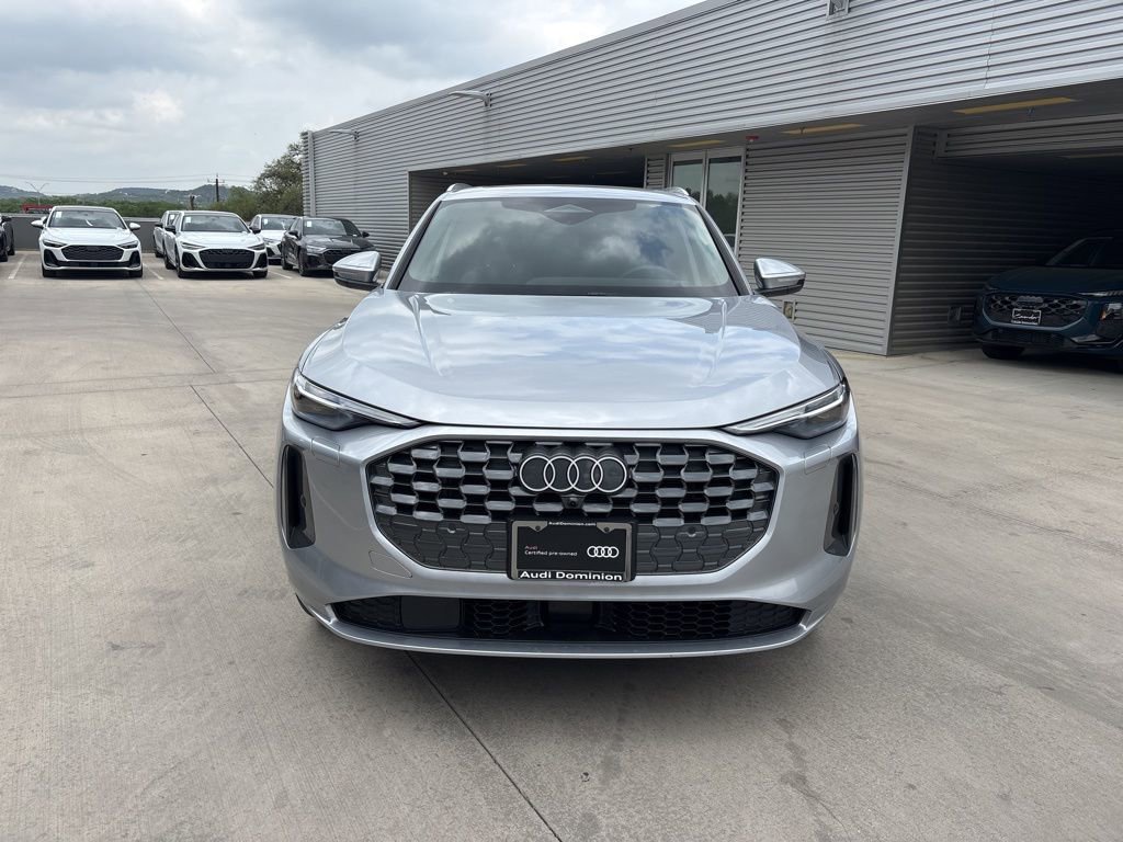 Used 2025 Audi Q5 Premium Plus w/ Premium Plus image 2