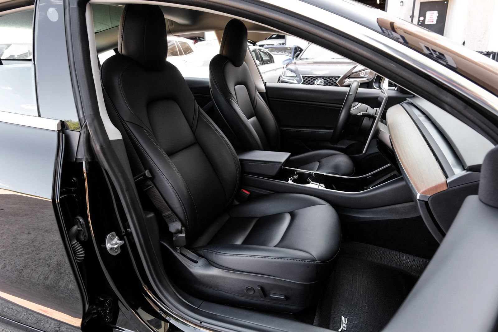 Used 2018 Tesla Model 3 Long Range RWD image 32