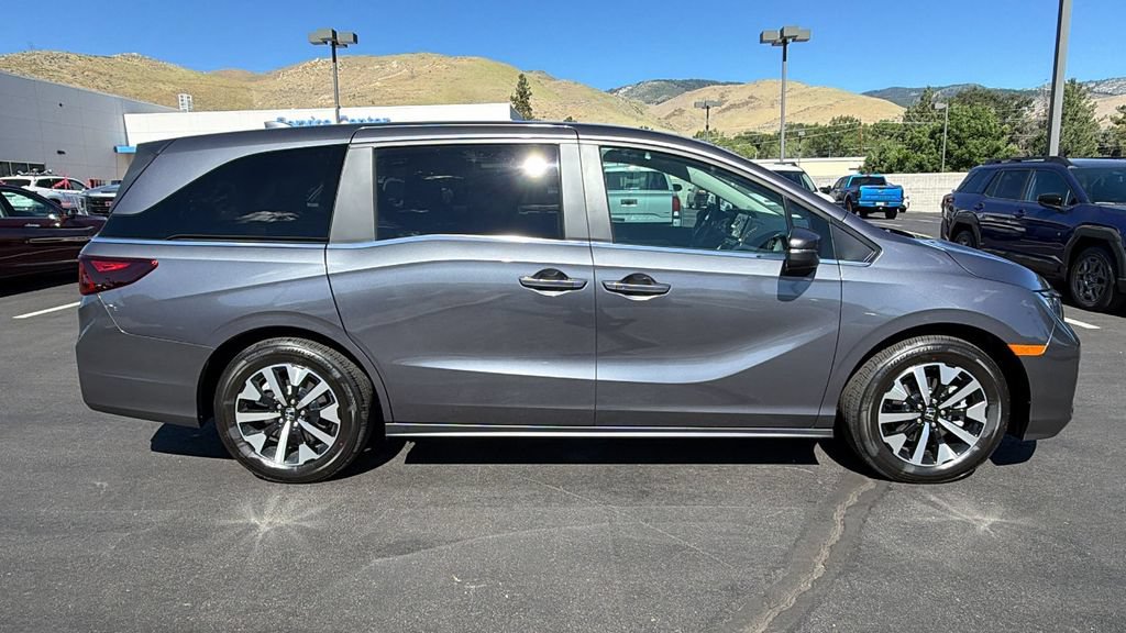 New 2026 Honda Odyssey EX-L image 2