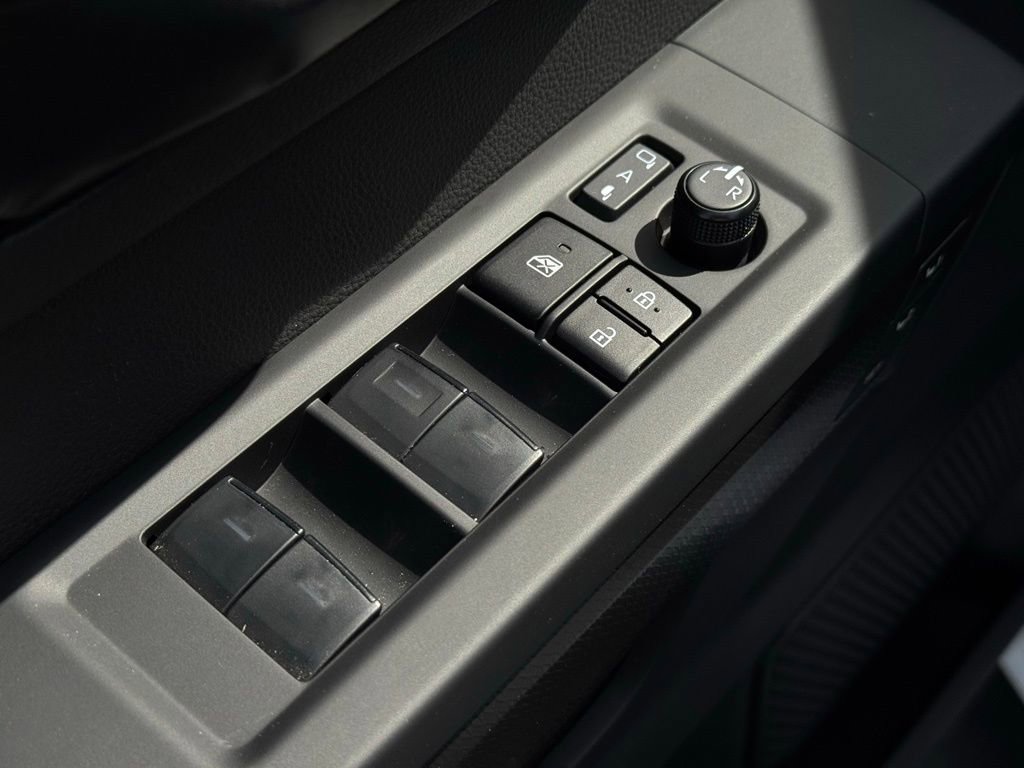 Used 2025 Toyota Sequoia TRD Pro AWD/4WD image 15