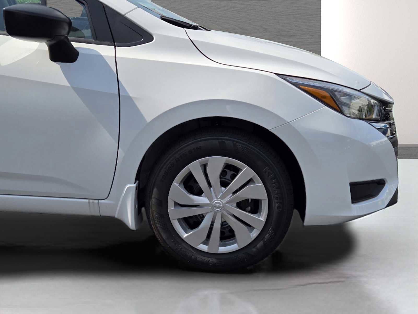 Used 2025 Nissan Versa S w/ Trunk Package FWD image 12