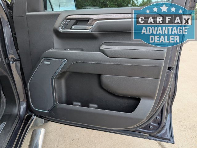 Used 2024 Chevrolet Silverado 1500 LTZ AWD/4WD image 36