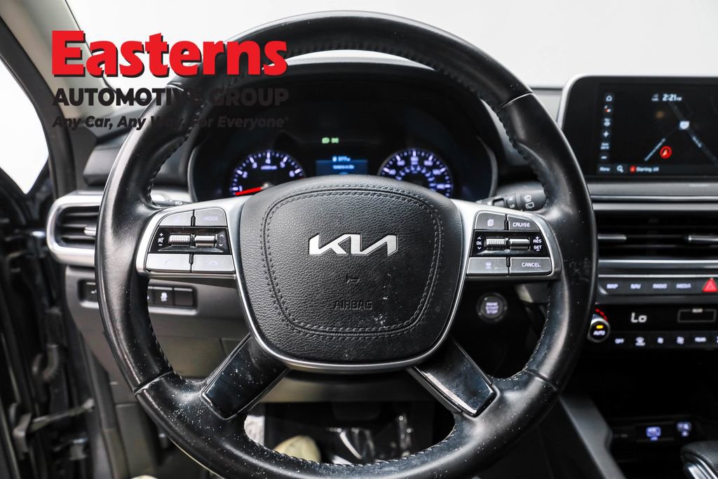 Used 2022 Kia Telluride LX image 10