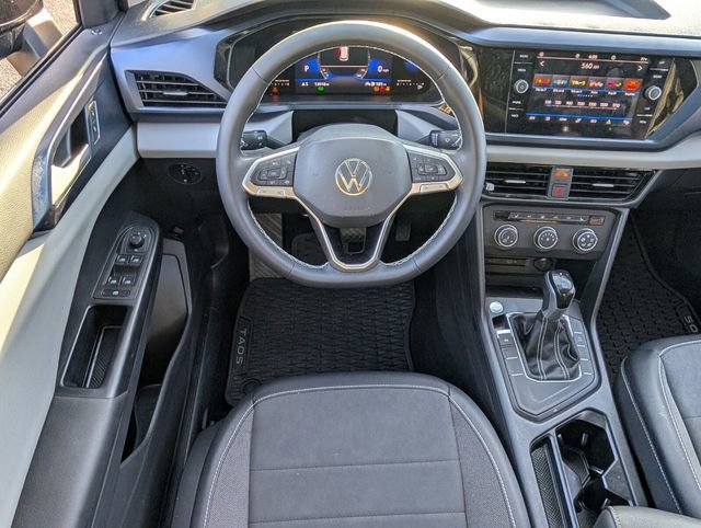 Used 2022 Volkswagen Taos SE image 10