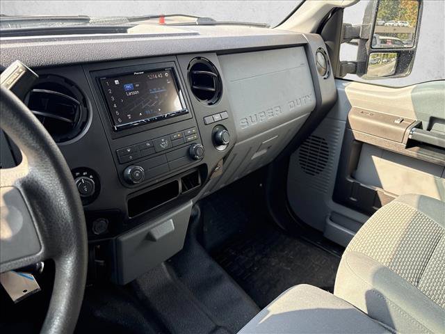 Used 2016 Ford F250 XL w/ Power Equipment Group AWD/4WD image 16