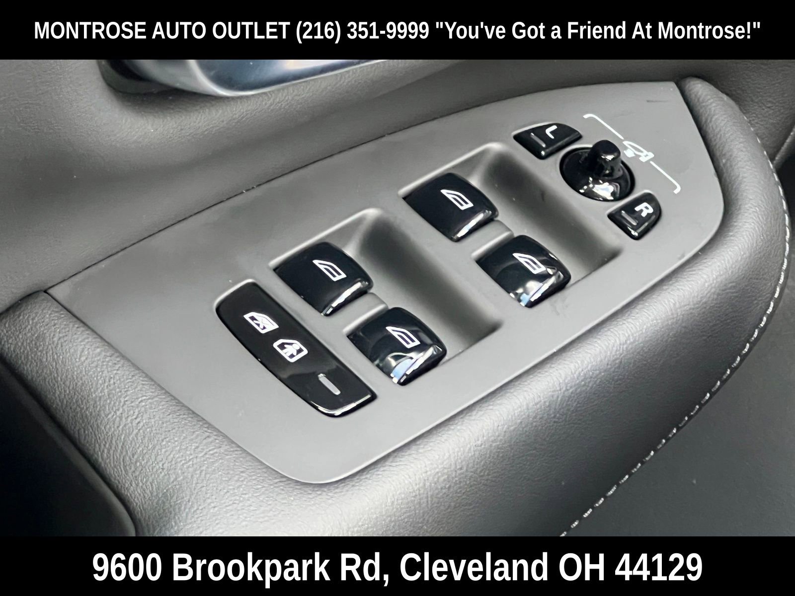 New 2025 Volvo XC90 T8 Plus w/ Protection Package Premier image 34