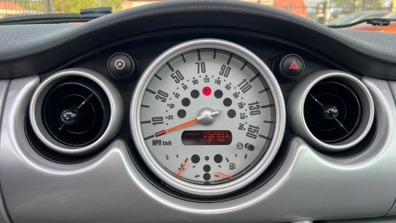 Used 2008 MINI Cooper Convertible image 13