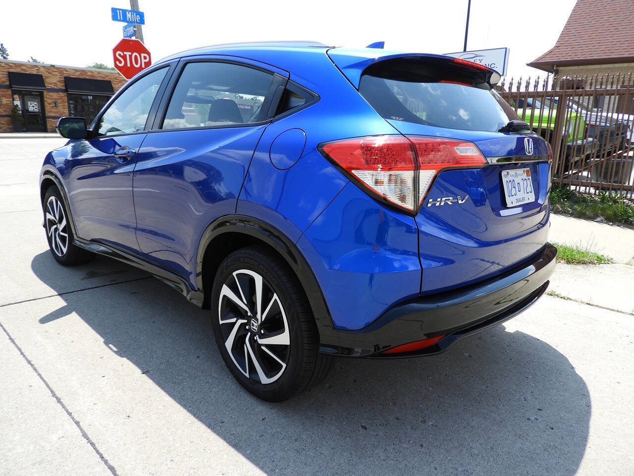 Used 2019 Honda HR-V Sport image 6