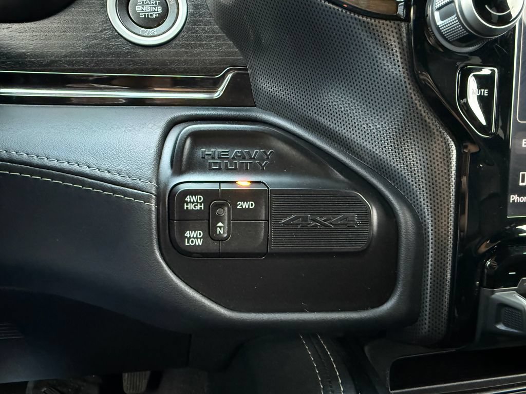 Used 2023 RAM 2500 Limited AWD/4WD image 44