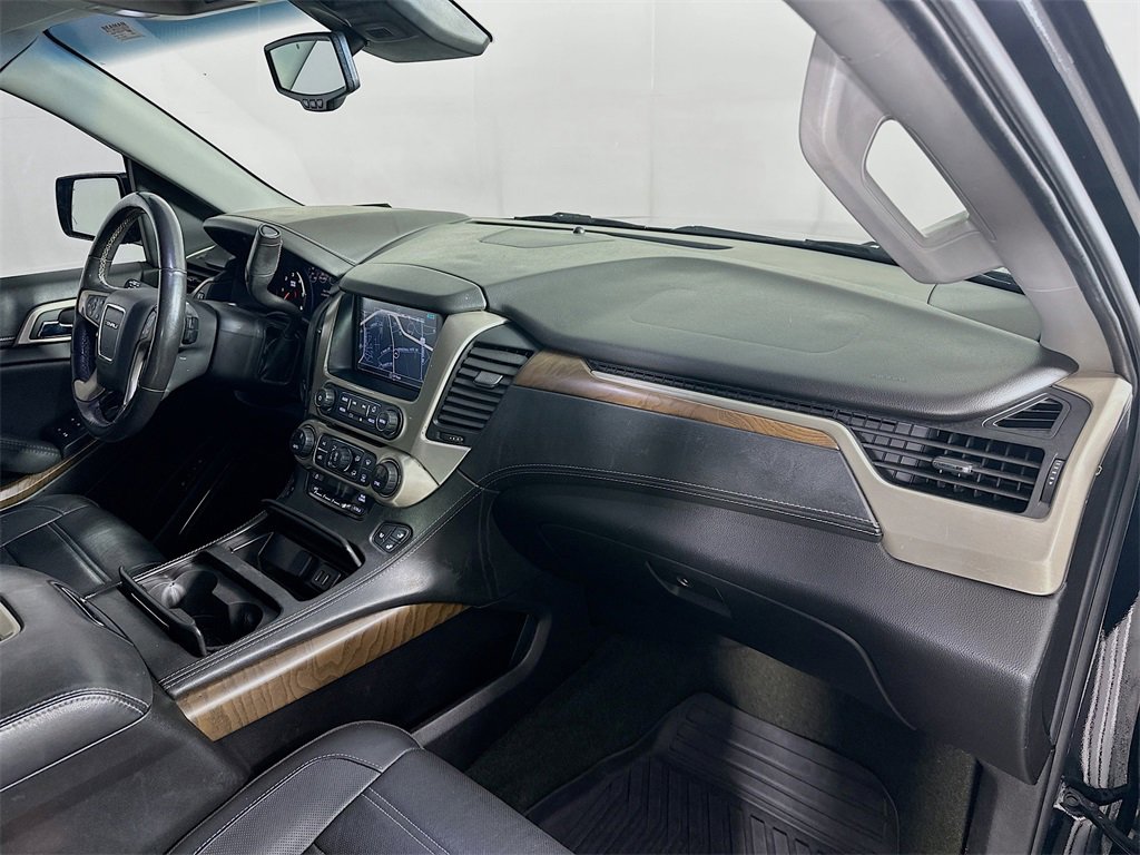 Used 2018 GMC Yukon XL Denali w/ Enhanced Security Package image 32