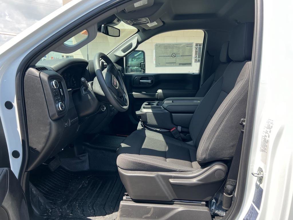 New 2025 GMC Sierra 2500 Pro w/ Convenience Package image 16