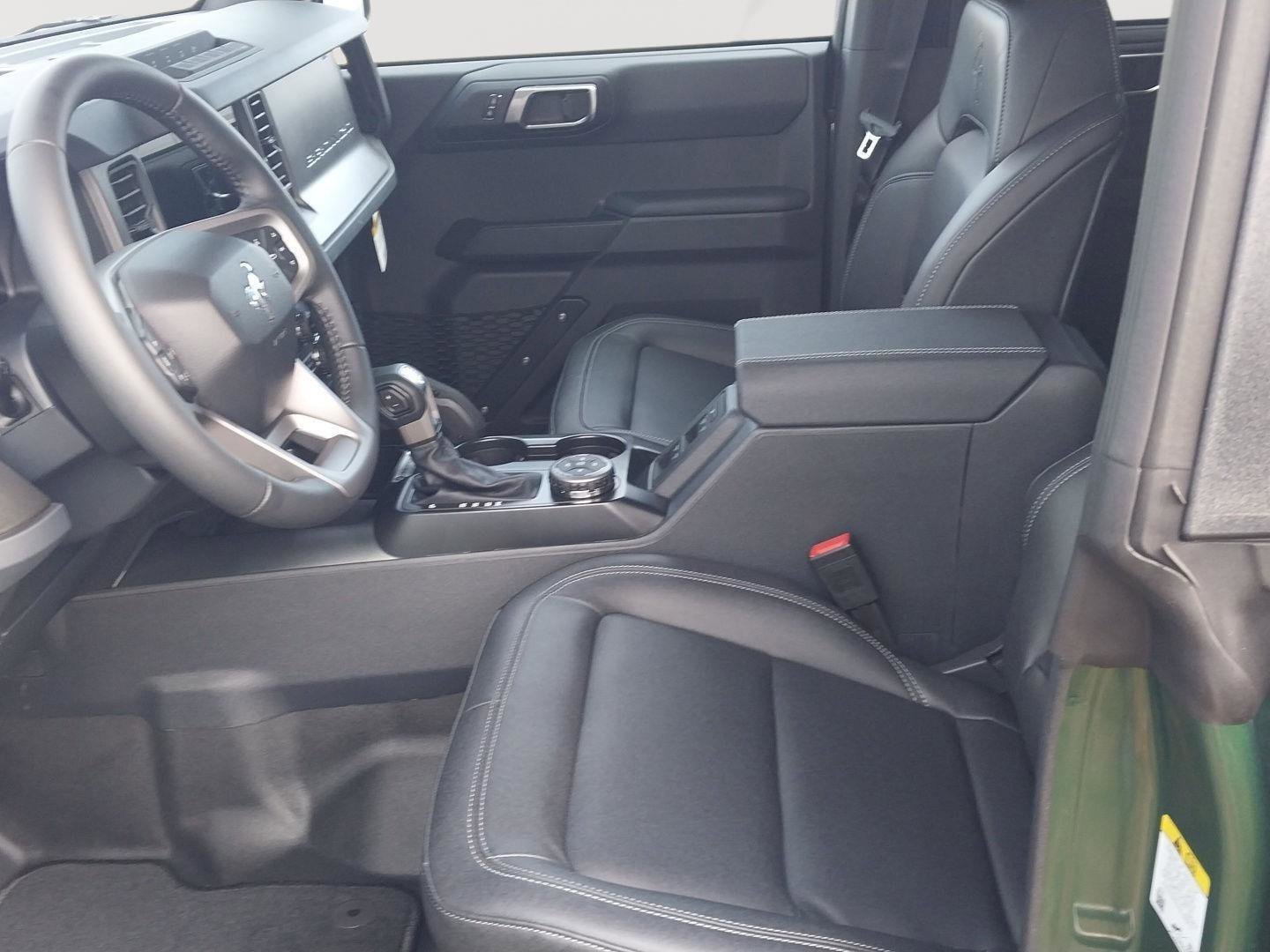 New 2025 Ford Bronco Big Bend w/ Black Diamond Package image 9