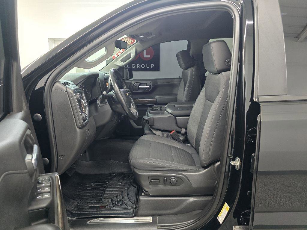 Used 2020 Chevrolet Silverado 1500 LT w/ Texas Edition RWD image 11