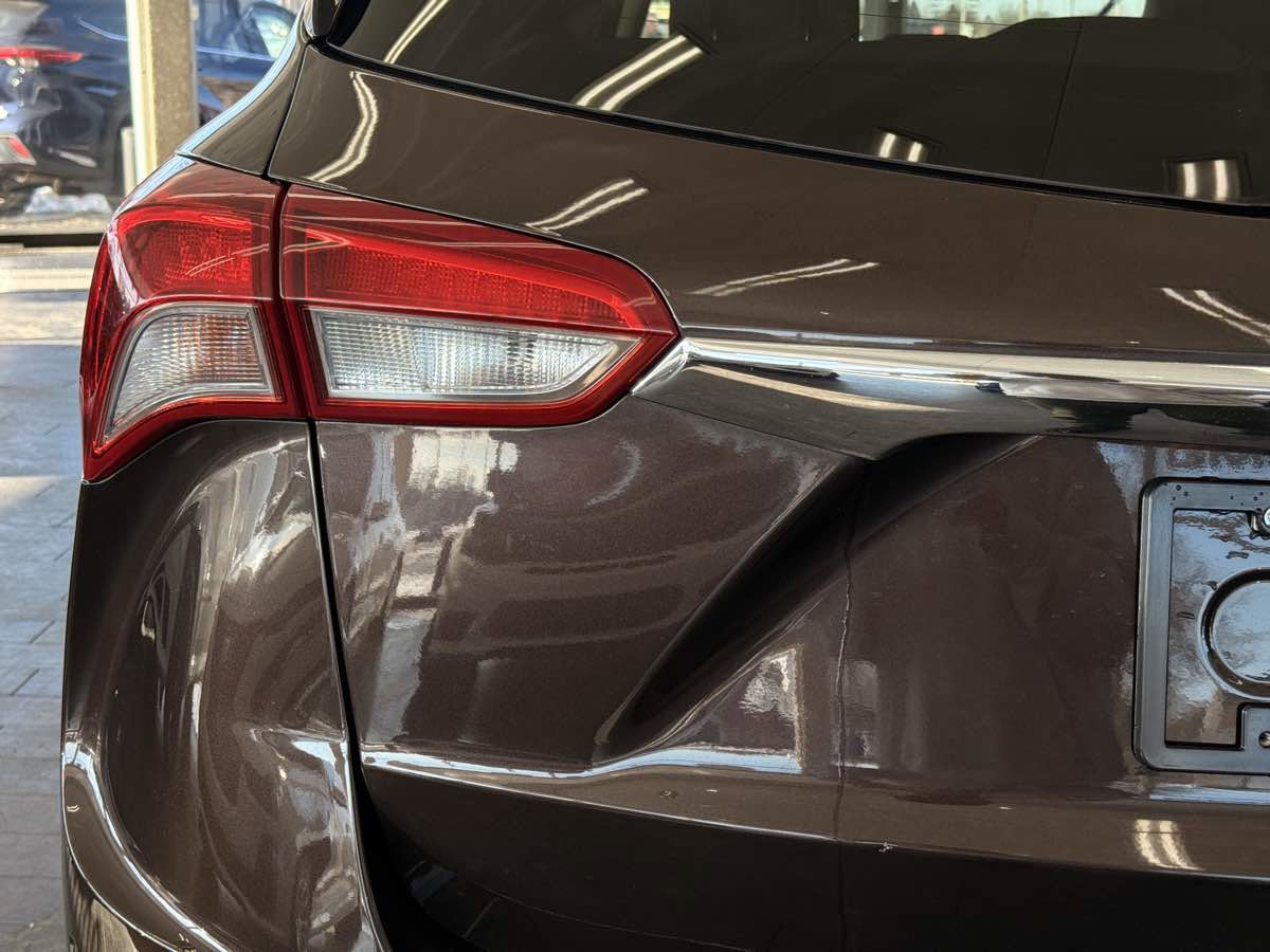 Used 2020 Buick Envision Preferred image 16