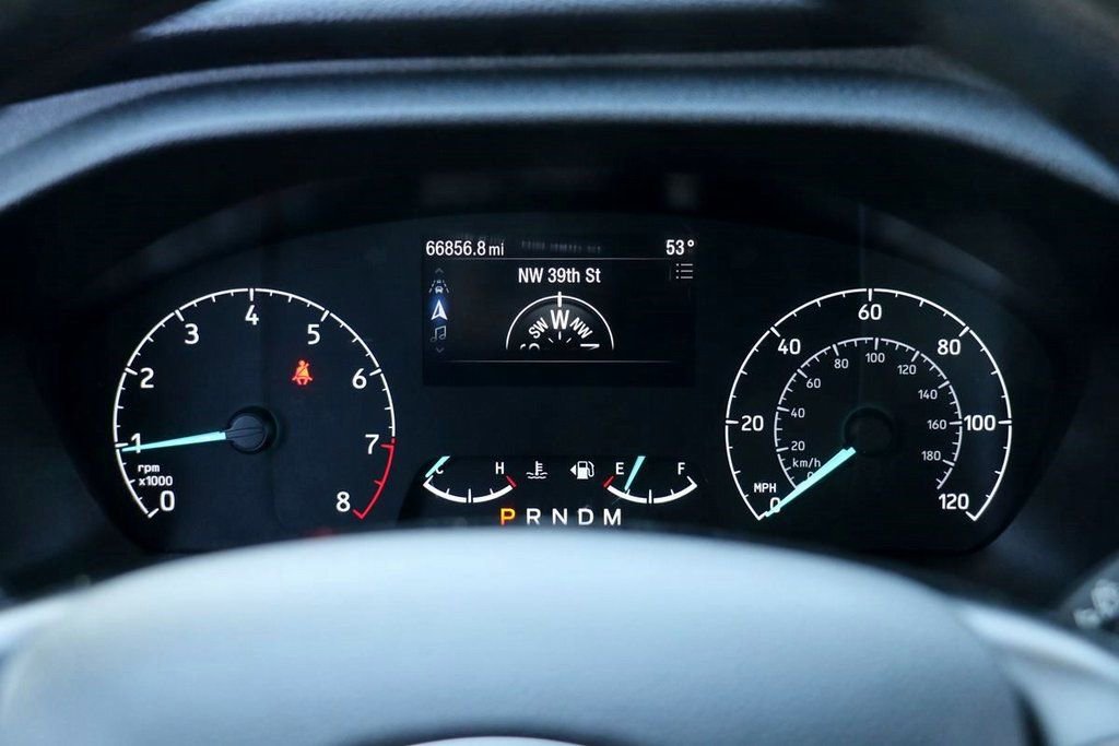 Used 2023 Ford Transit 350 XLT image 11