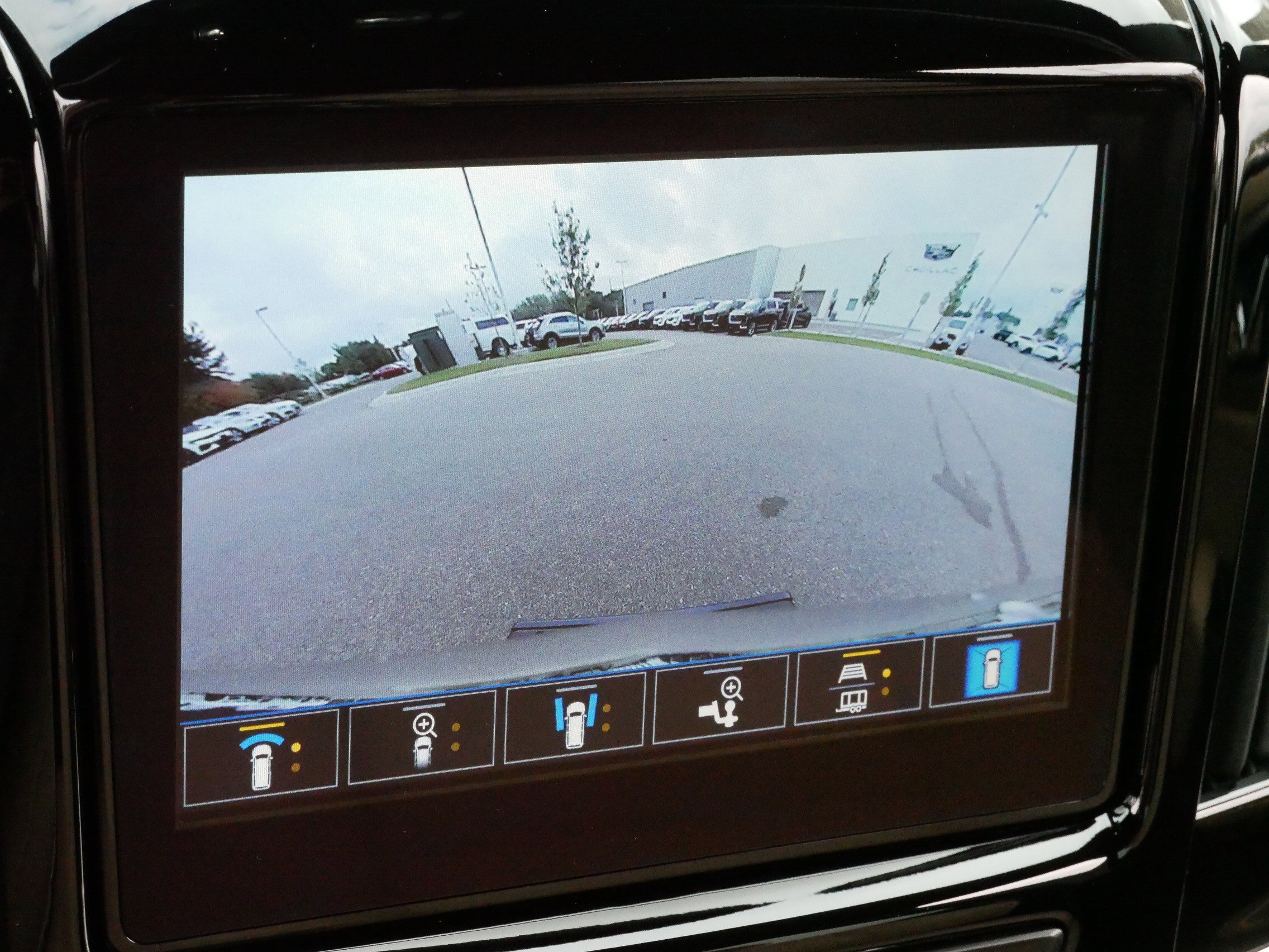 Used 2023 Chevrolet Traverse Premier image 33