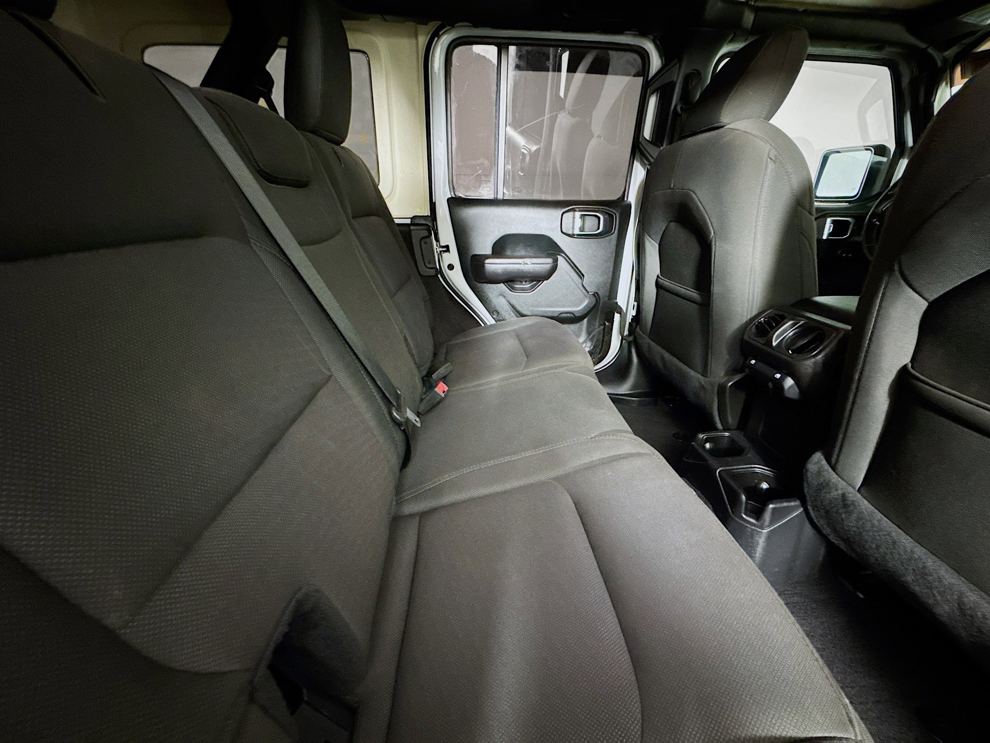 Used 2019 Jeep Wrangler Unlimited Sport S image 25