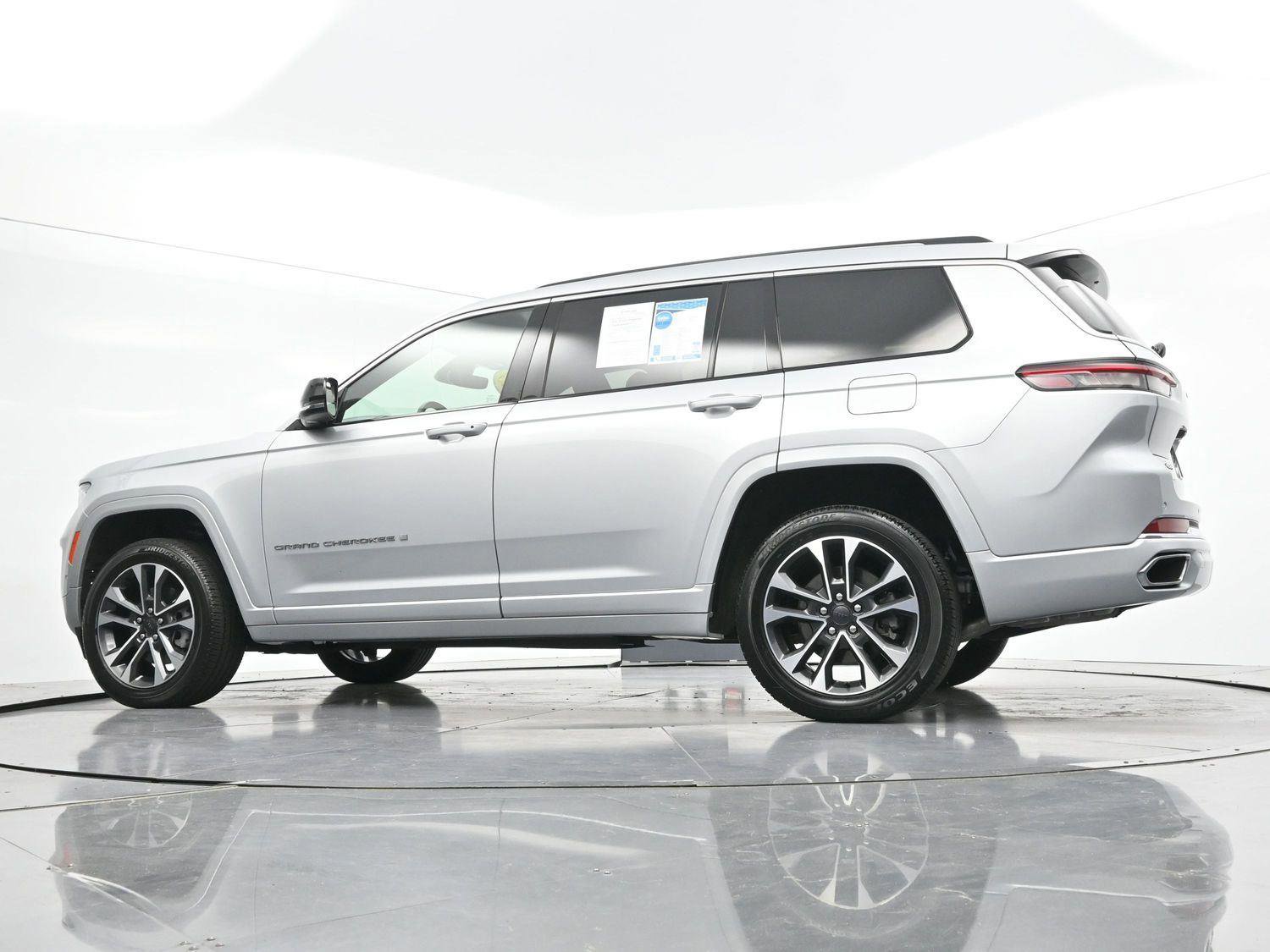 Used 2023 Jeep Grand Cherokee L Overland AWD/4WD image 54