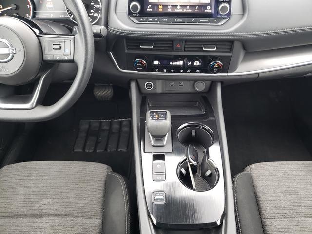 Used 2023 Nissan Rogue SV image 17
