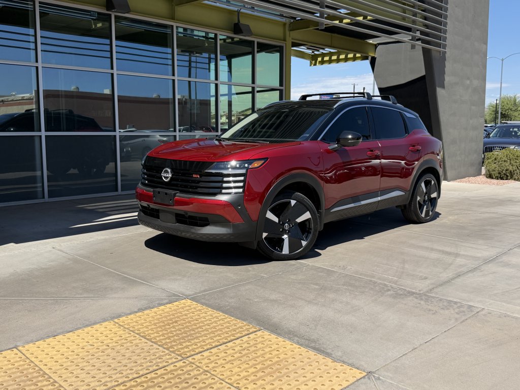 Used 2025 Nissan Kicks SR w/ SR Premium Package