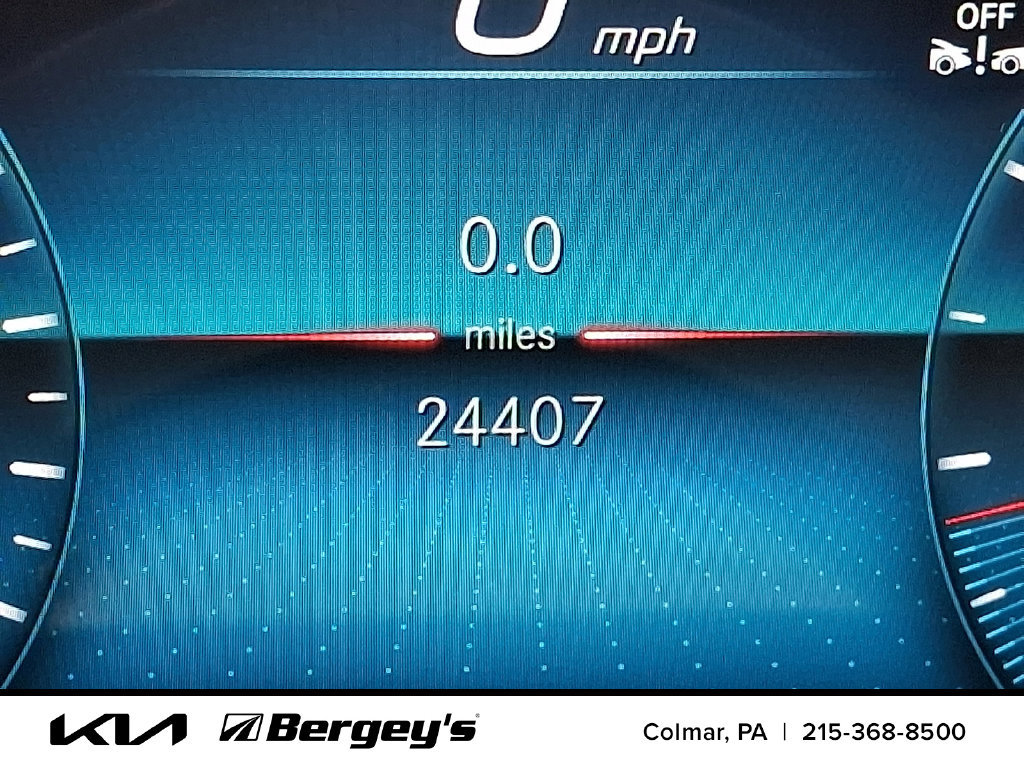 Used 2023 Mercedes-Benz GLB 250 4MATIC image 23