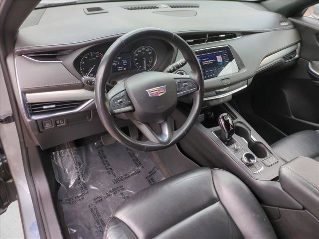 Used 2023 Cadillac XT4 Premium Luxury image 10