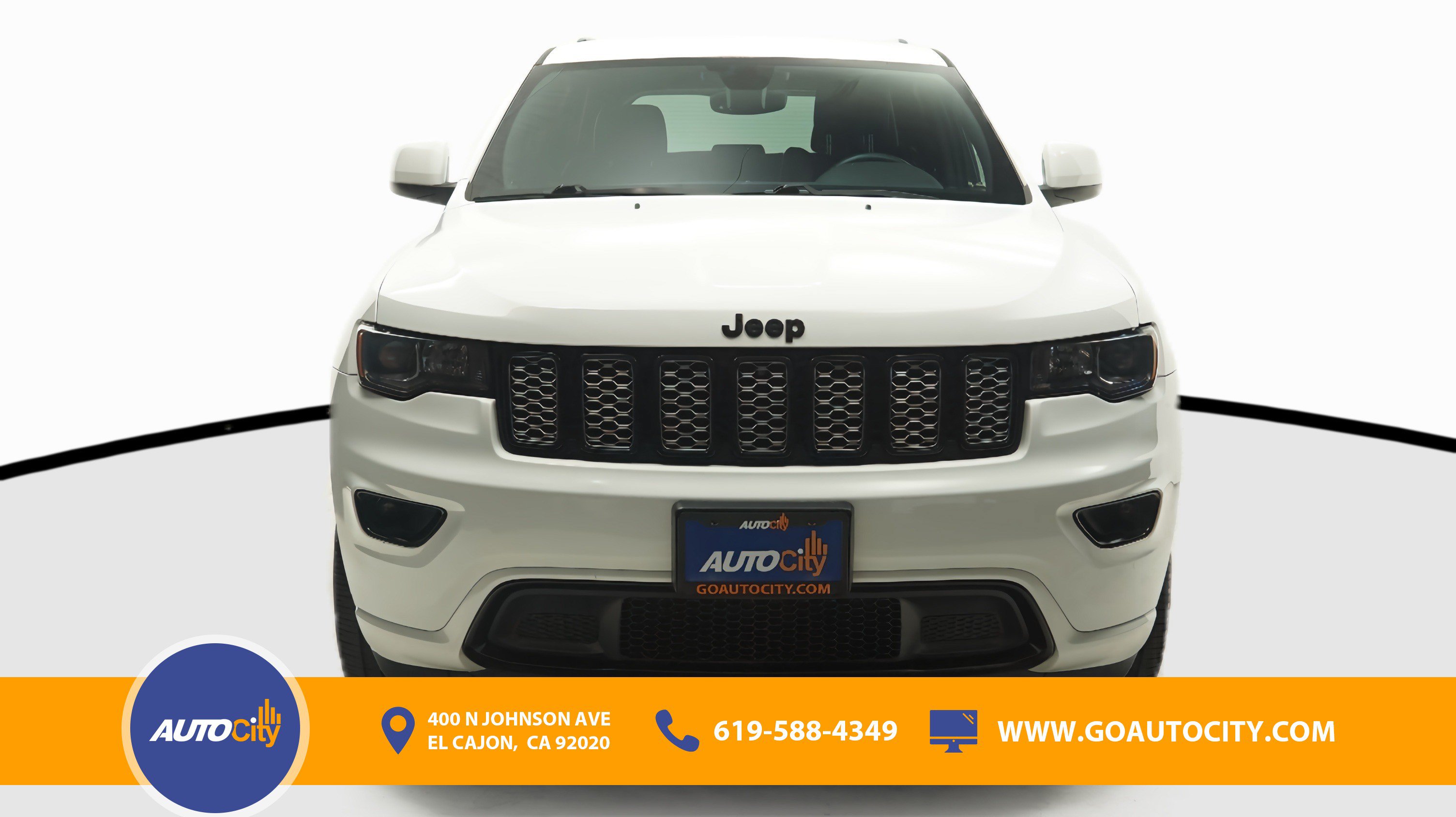 Used 2018 Jeep Grand Cherokee Altitude RWD image 4