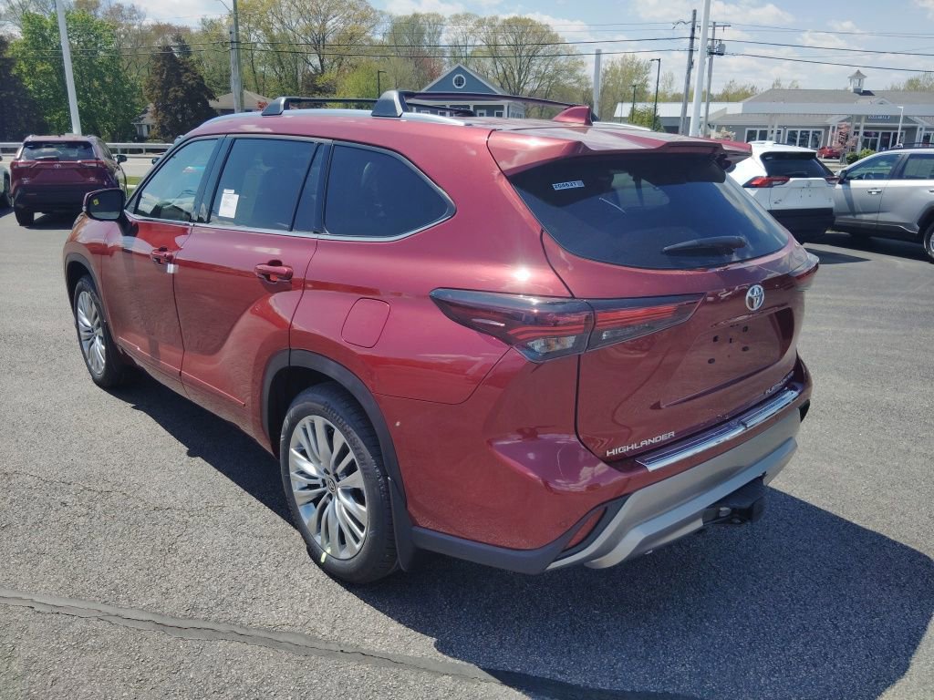 New 2026 Toyota Highlander Platinum AWD/4WD image 3