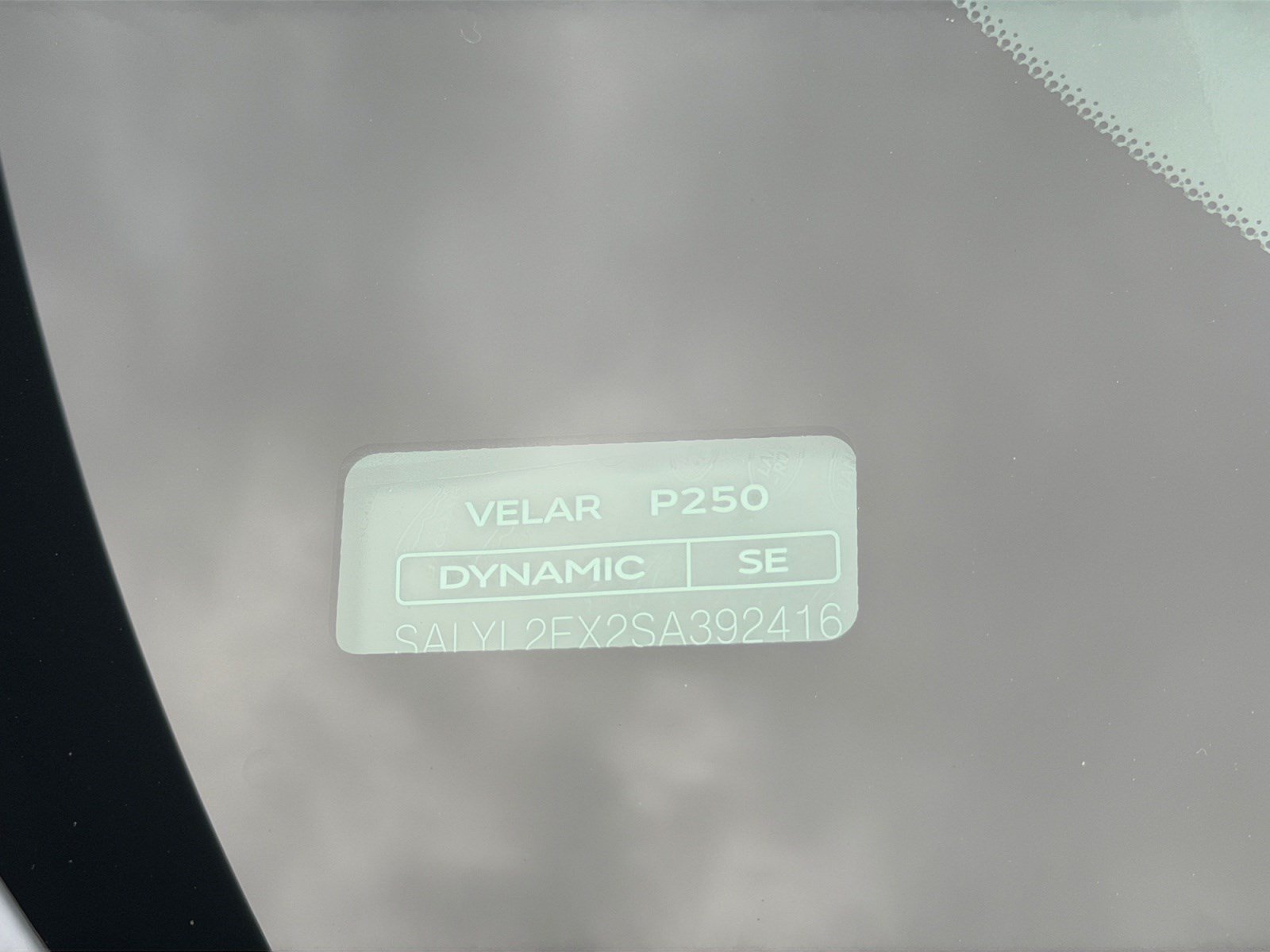 Used 2025 Land Rover Range Rover Velar Dynamic SE AWD/4WD image 23
