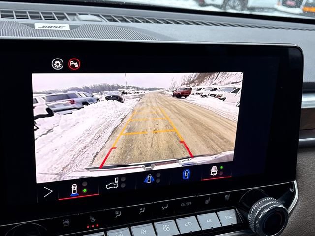 Used 2024 GMC Canyon Denali image 18