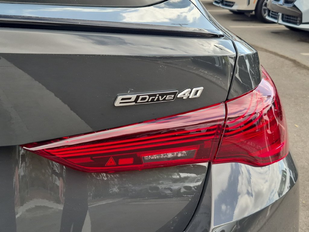 New 2026 BMW i4 eDrive40 w/ M Sport Package RWD image 26