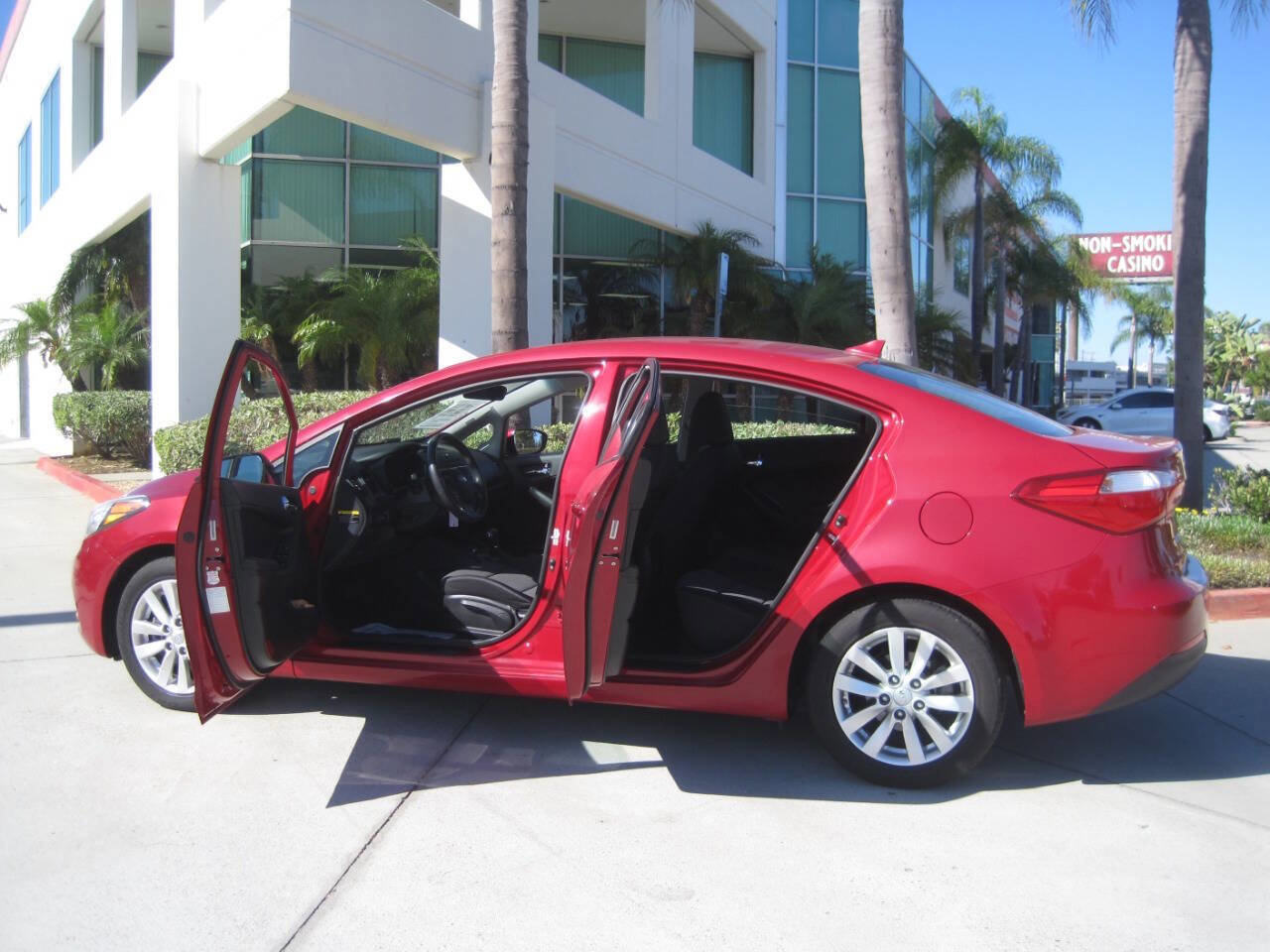 Used 2015 Kia Forte LX w/ Popular Package image 17