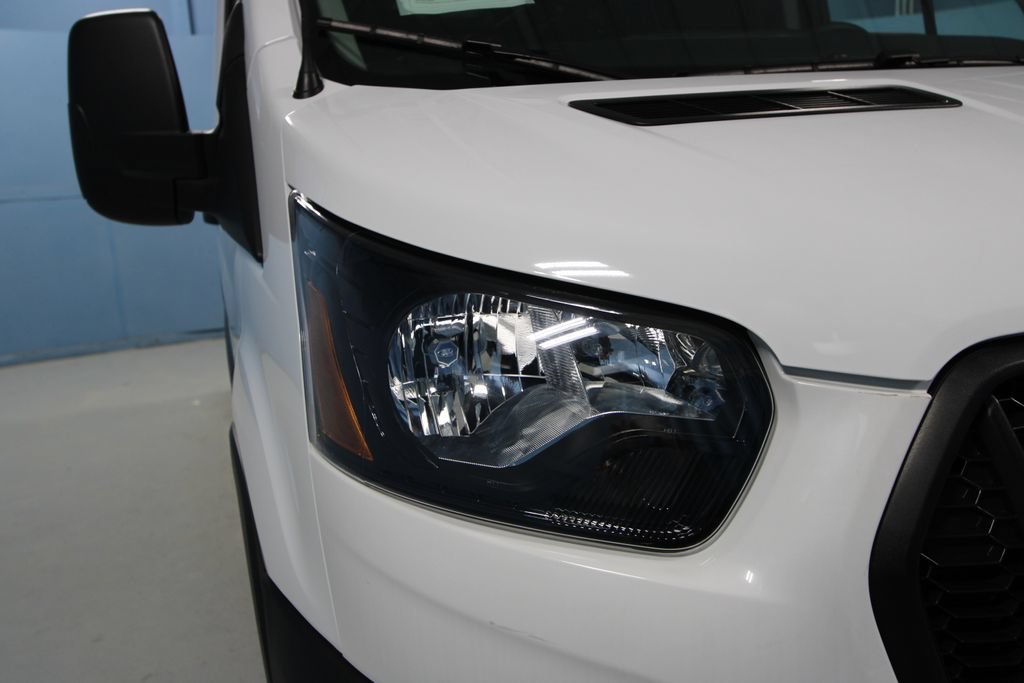 Used 2024 Ford Transit 150 Low Roof RWD image 32